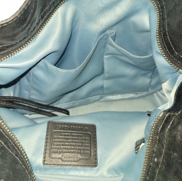 Black Medium Sized COACH Purse - Picture 6 of 7
